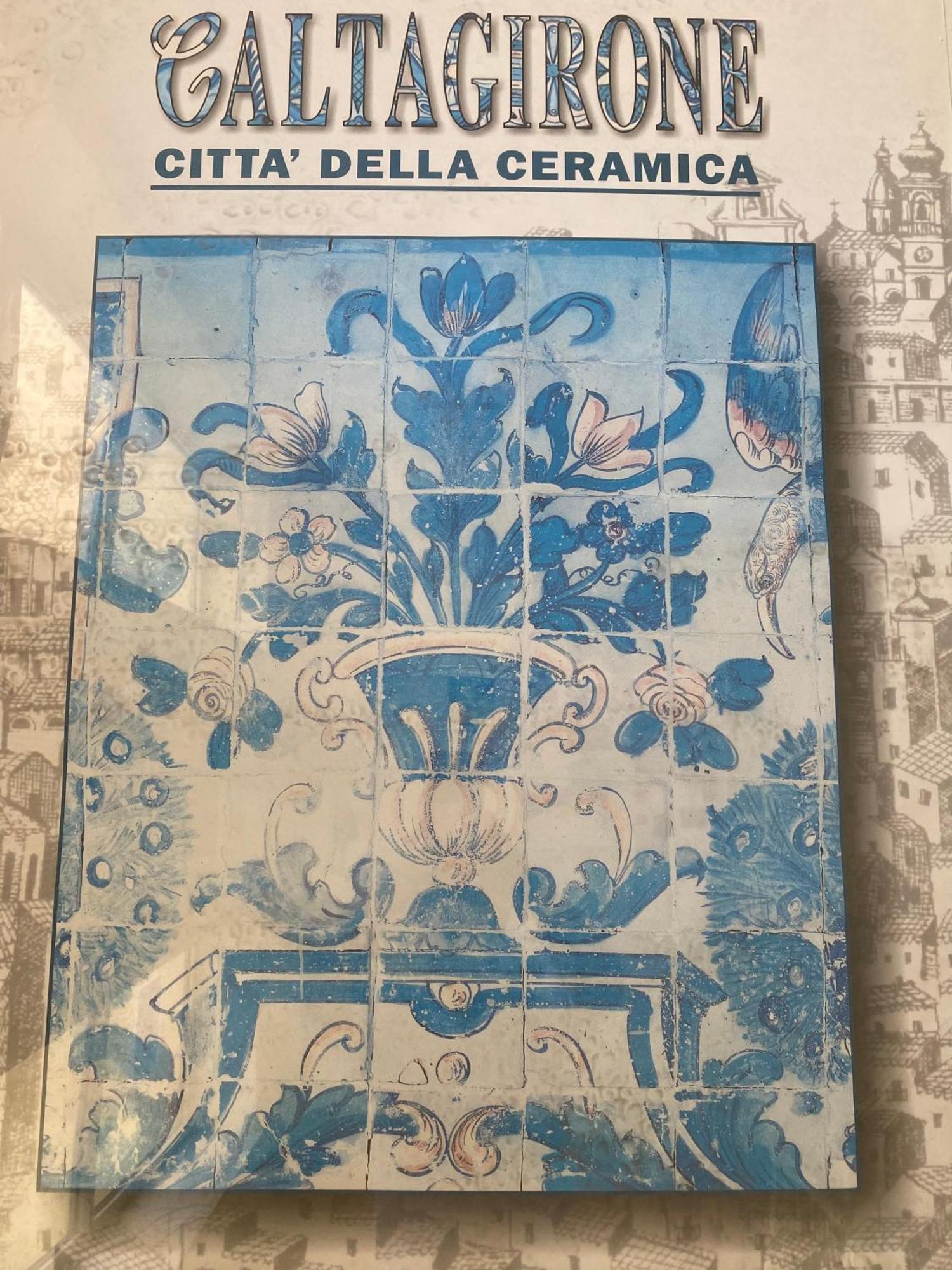 Casa Vacanza Nicole Lägenhet Caltagirone Exteriör bild